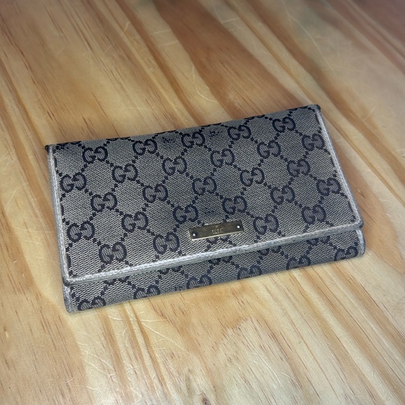 Authentic GUCCI Supreme GG Continental Long Wallet - Picture 1 of 8